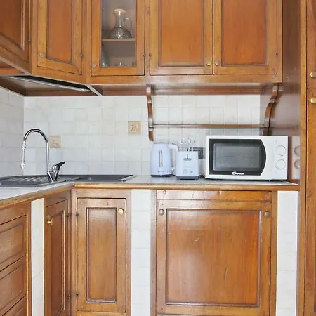 Italianway - Contrada 2 * Castiglione dʼIntelvi